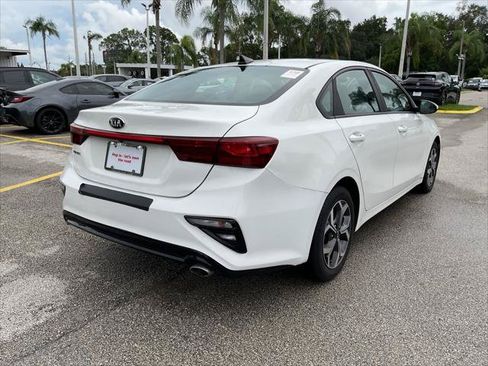 Used 2019 Kia Forte LXS FWD image 14