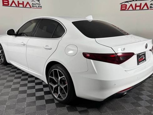 Used 2019 Alfa Romeo Giulia Ti AWD/4WD image 5