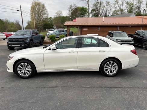 Used 2017 Mercedes-Benz E 300 4MATIC image 8
