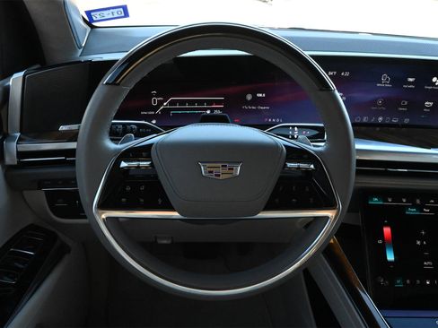 Certified 2025 Cadillac Escalade Sport Platinum image 10