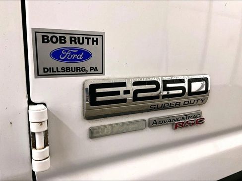 Used 2014 Ford E-250 and Econoline 250 w/ Power Group image 14