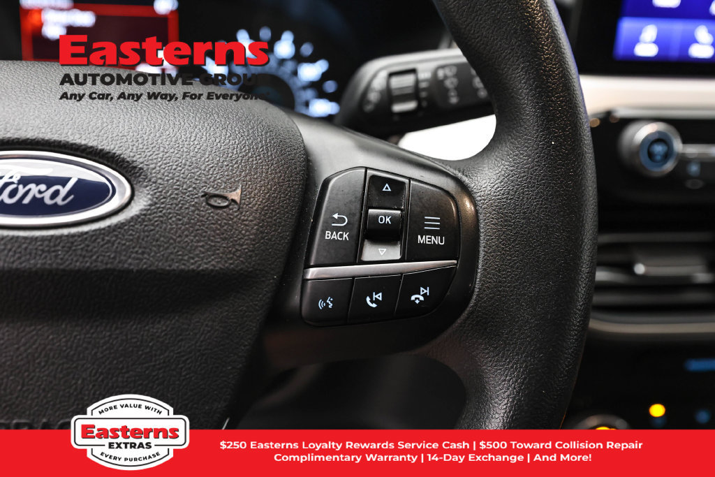 Used 2022 Ford Escape SE FWD image 17