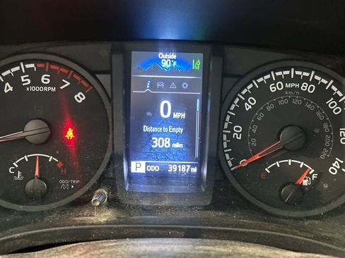 Used 2021 Toyota Tacoma SR w/ SR Convenience Package RWD image 25