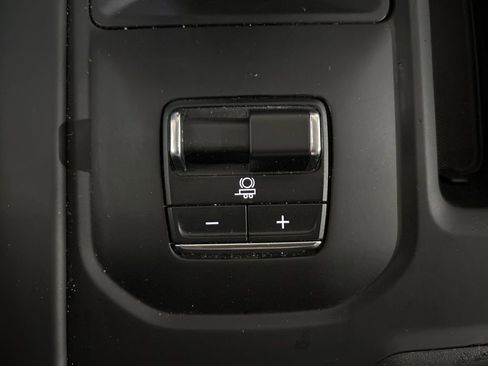 Used 2024 GMC Sierra 1500 Denali Ultimate image 38