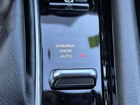 New 2026 Jeep Compass Latitude image 24