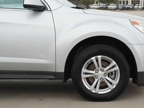 Used 2015 Chevrolet Equinox LT w/ Driver Convenience Package image 9