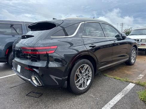 Used 2025 Genesis GV70 2.5T w/ Advanced Package AWD/4WD image 3