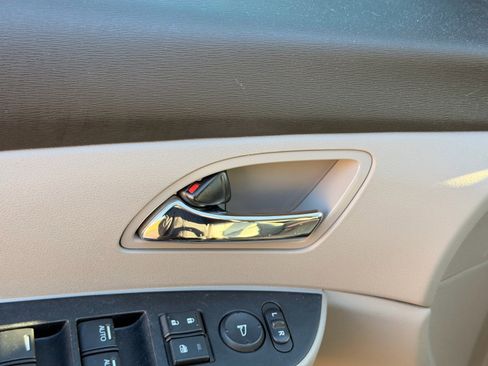 Used 2015 Honda Odyssey EX-L image 9