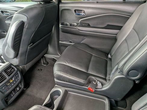Used 2022 Honda Pilot Touring image 38