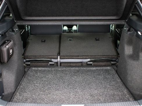 Used 2022 Volkswagen ID.4 Pro image 44