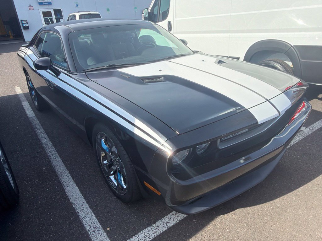 Used 2014 Dodge Challenger R/T w/ Sound Group II RWD image 1