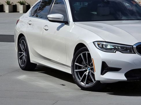 Used 2021 BMW 330i Sedan w/ Driving Assistance Package image 3