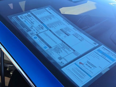 New 2026 Cadillac Optiq Luxury 1 image 33