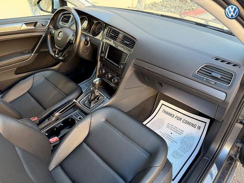 Used 2017 Volkswagen Golf Alltrack SE image 11