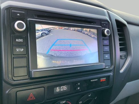 Used 2014 Toyota Tacoma 4x4 Double Cab image 25