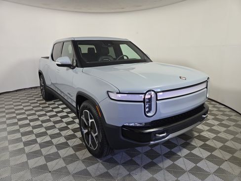 Used 2024 Rivian R1T Adventure AWD/4WD image 7