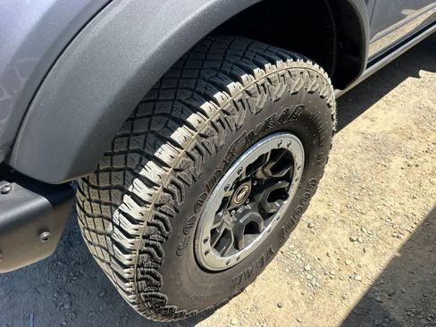Used 2024 Ford Bronco Badlands AWD/4WD image 5