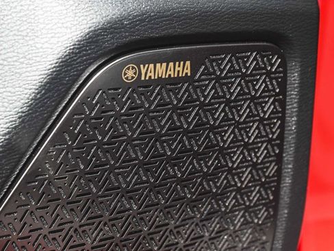 New 2025 Mitsubishi Outlander SE image 10