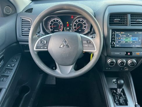 Used 2020 Mitsubishi Outlander Sport ES image 17