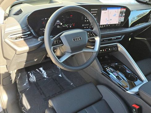 Used 2025 Audi Q5 Premium w/ Premium Plus AWD/4WD image 16