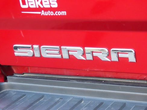 Used 2018 GMC Sierra 2500 Denali w/ Duramax Plus Package image 20