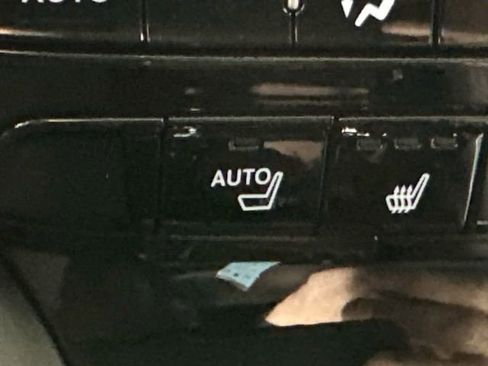 Used 2024 Acura MDX FWD image 17
