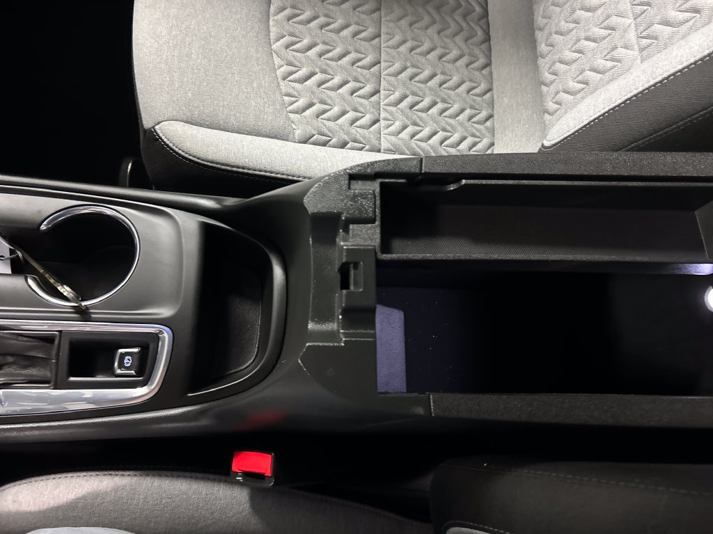 Used 2024 Chevrolet Equinox LS w/ Sport Edition FWD image 19