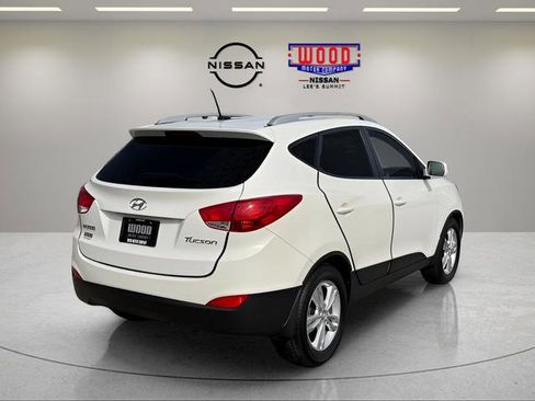 Used 2011 Hyundai Tucson GLS image 3