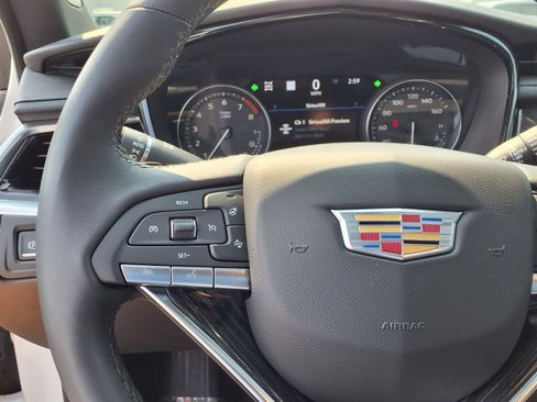 Certified 2023 Cadillac XT6 Premium Luxury AWD/4WD image 28