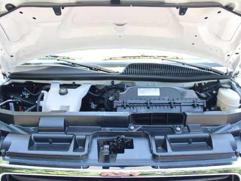 New 2025 GMC Savana 2500 w/ Chrome Appearance Package image 39