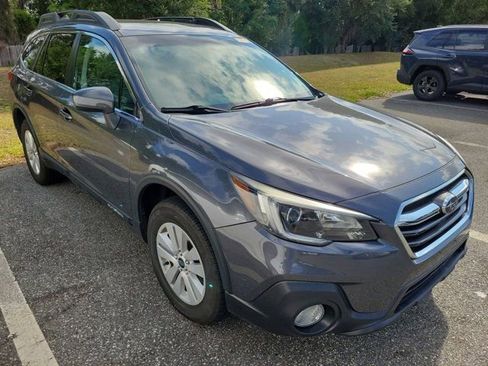 Used 2018 Subaru Outback 2.5i Premium AWD/4WD image 2