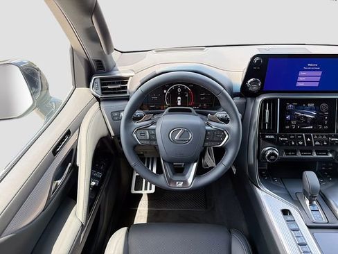New 2026 Lexus LX 700h F Sport AWD/4WD image 18