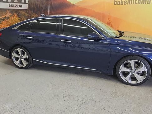 Used 2018 Honda Accord Touring image 21