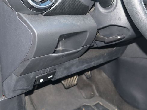 Used 2024 Nissan Kicks SV FWD image 21