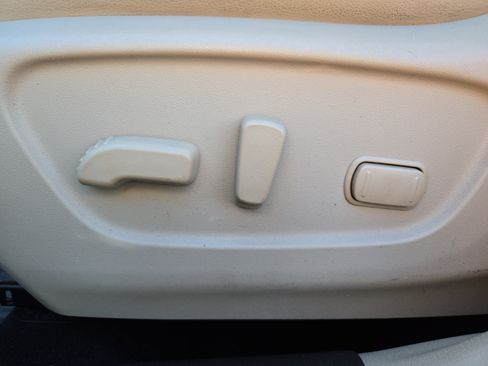 Used 2017 Nissan Rogue SL w/ SL Premium Package image 14