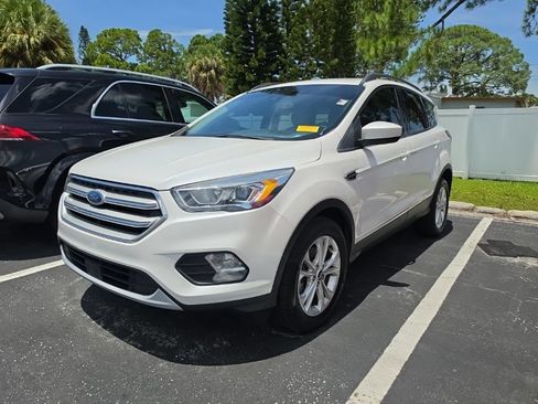 Used 2019 Ford Escape SEL FWD image 4