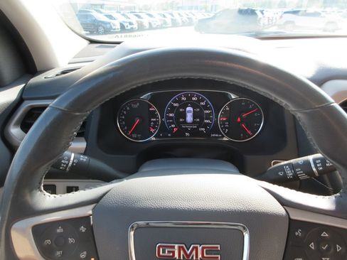 Certified 2022 GMC Acadia Denali w/ Denali Ultimate Package AWD/4WD image 34