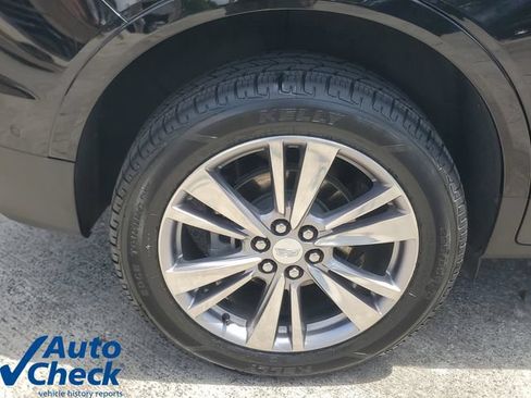 Certified 2024 Cadillac XT5 Premium Luxury w/ Technology Package FWD image 8