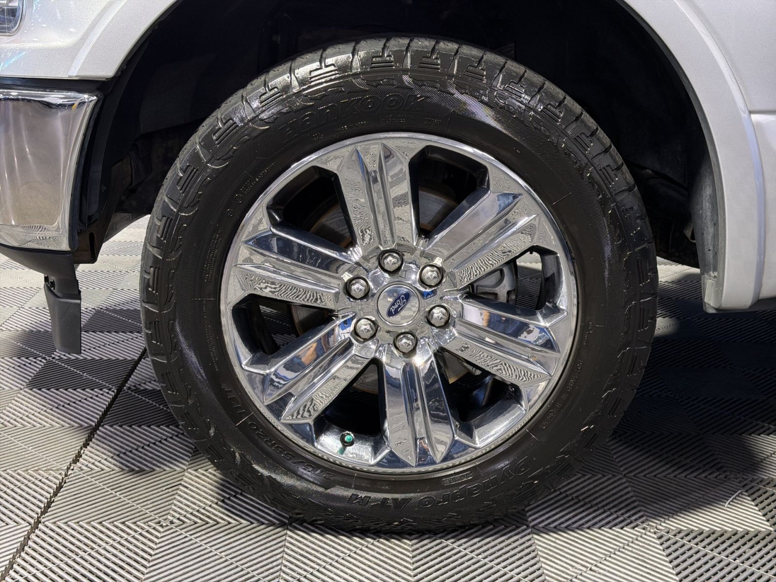 Used 2018 Ford F150 Lariat AWD/4WD image 16