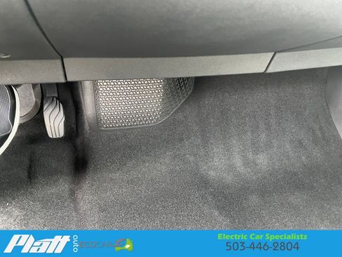 Used 2024 Nissan Ariya FWD image 29