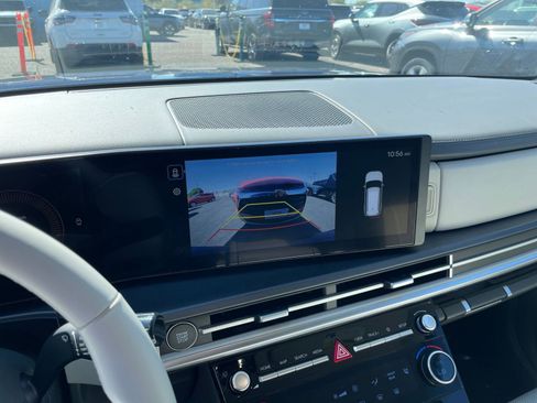 Used 2025 Hyundai Santa Fe SEL image 24