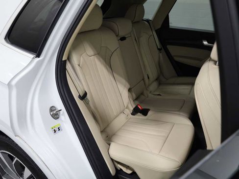 Used 2024 Audi Q5 2.0T Premium image 33