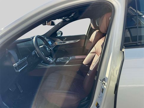 Certified 2024 BMW i7 M70 w/ Executive Package image 12