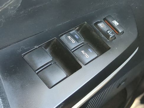 Used 2014 Toyota Tundra 1794 Edition image 25