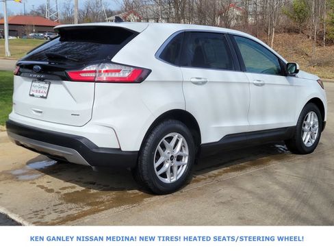Used 2024 Ford Edge SEL w/ Convenience Package AWD/4WD image 3