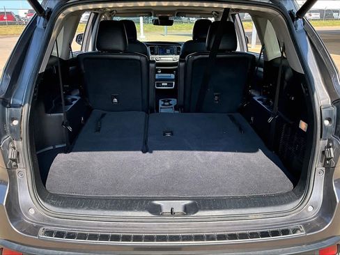 Used 2018 Toyota Highlander XLE AWD/4WD image 32
