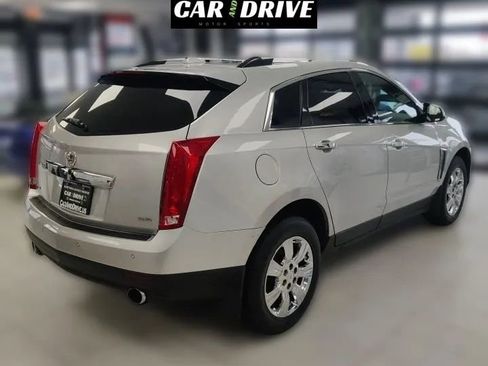 Used 2016 Cadillac SRX Luxury w/ Driver Awareness Package FWD image 4