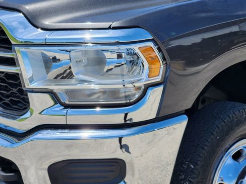 Used 2024 RAM 3500 Tradesman w/ Chrome Appearance Group AWD/4WD image 8