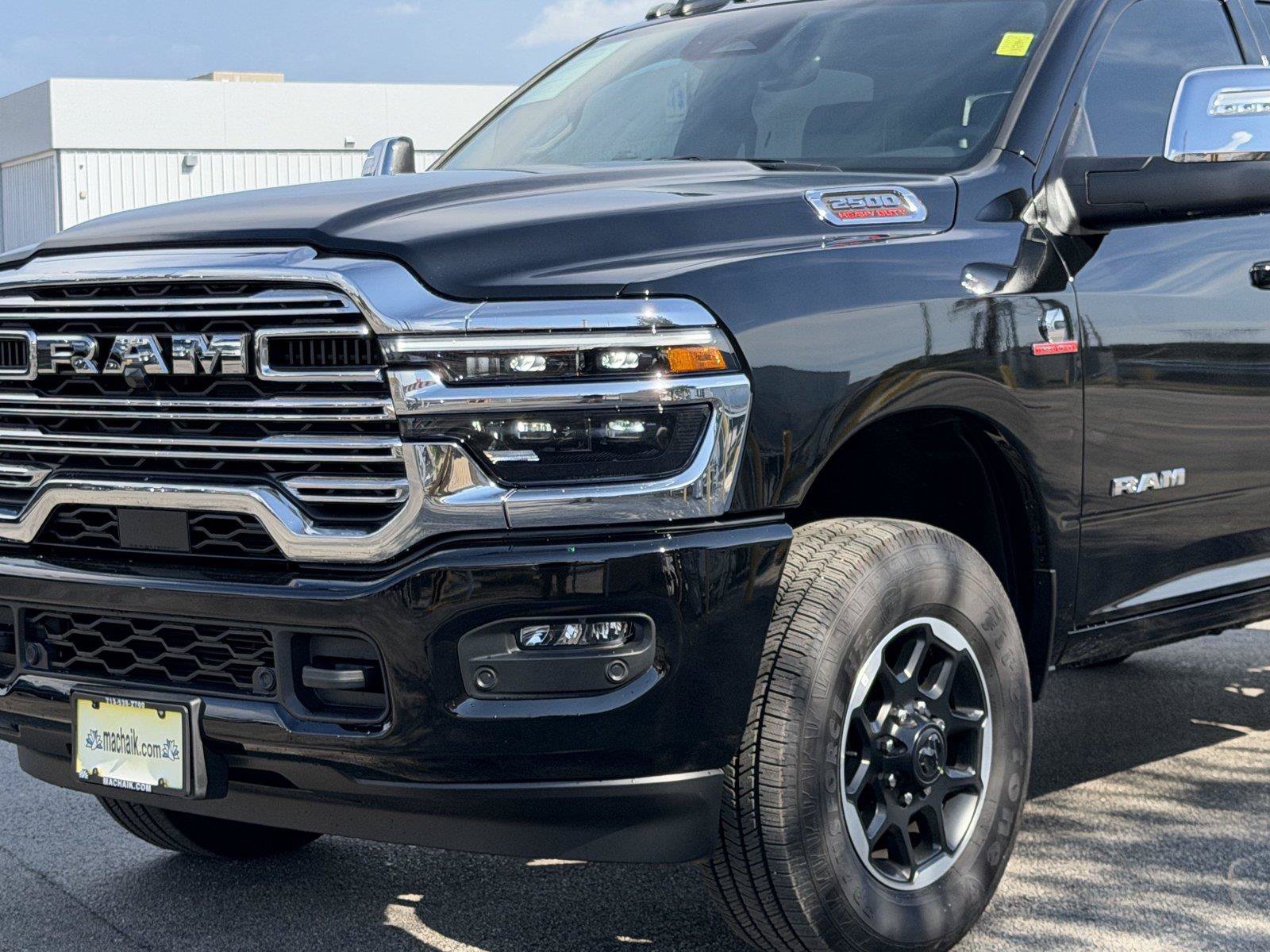 Used 2025 RAM 2500 Laramie AWD/4WD image 9