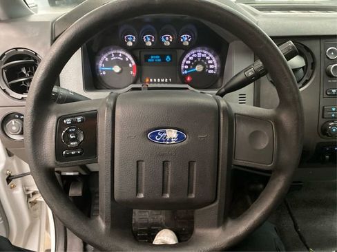 Used 2015 Ford F250 XL w/ Power Equipment Group image 16